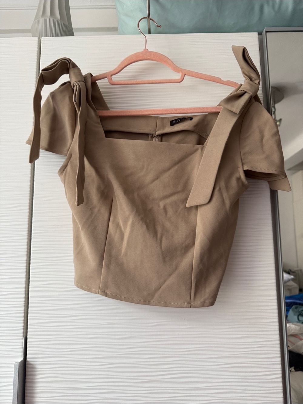 MOTF Taupe Tie-Shoulder Square Neck Crop Top Sz S